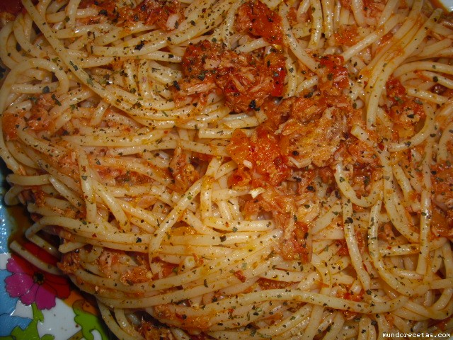 Receta de SPAGUETTIS CON ATUN LIDIA Receta de SPAGUETTIS CON ATUN LIDIA