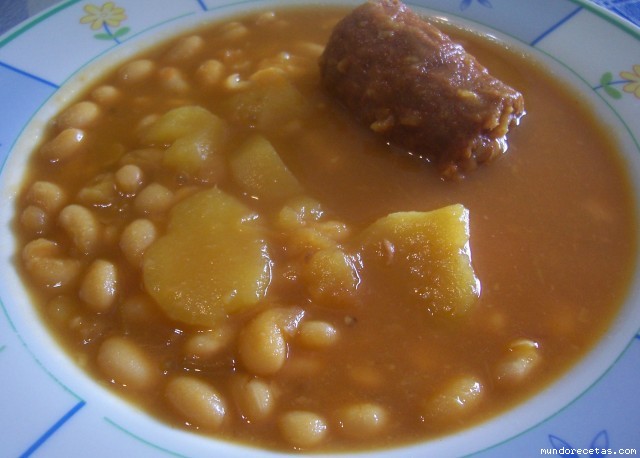 Receta de Potaje de Judías Blancas con Chorizo Receta de Potaje de Judías Blancas con Chorizo