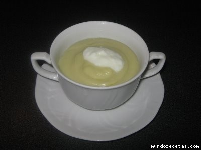 Receta de Crema fría de brócoli con yogur Receta de Crema fría de brócoli con yogur