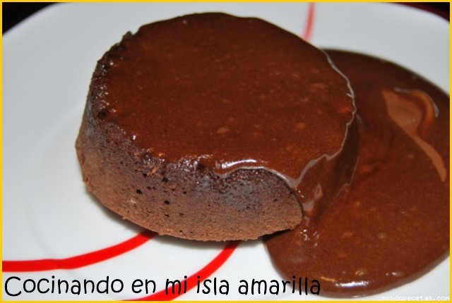 Receta de Coulant de chocolate con helado de cítricos (paso a paso) Receta de Coulant de chocolate con helado de cítricos (paso a paso)