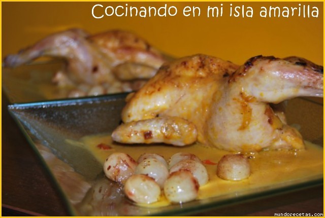 Receta de Picantones con salsa de naranja y guarnición de uvas (paso a paso) Receta de Picantones con salsa de naranja y guarnición de uvas (paso a paso)