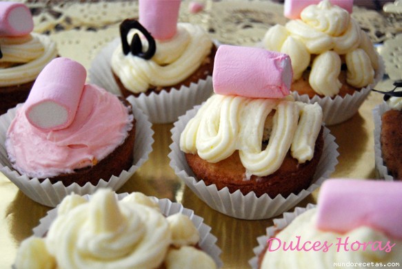 Receta de Rainbow Marshmallow Cupcakes y Arale!!! Receta de Rainbow Marshmallow Cupcakes y Arale!!!
