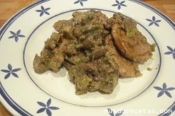 Receta de Solomillo de cerdo con crema de setas y gorgonzola (Italia) Receta de Solomillo de cerdo con crema de setas y gorgonzola (Italia)