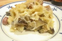Receta de Farfalle con berenjenas y mozzarella al horno (Italia)