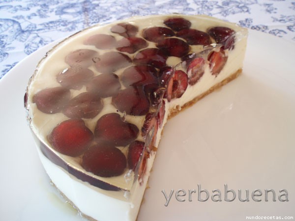 Receta de Tarta de cerezas y chocolate blanco Receta de Tarta de cerezas y chocolate blanco
