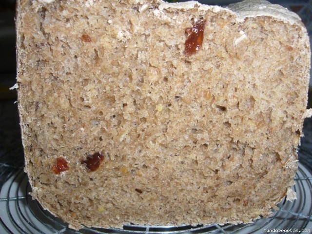 Receta de PAN INTEGRAL DE MUESLI Y PASAS (PANIFICADORA) Receta de PAN INTEGRAL DE MUESLI Y PASAS (PANIFICADORA)