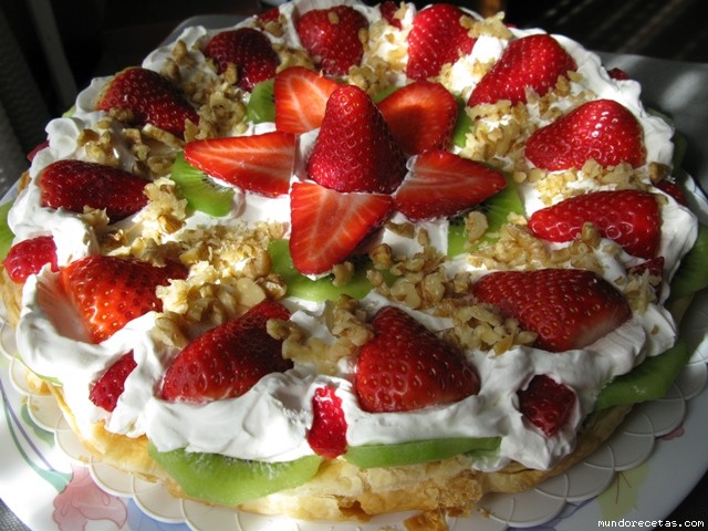 Receta de Tarta de Fresas con Nata. Receta de Tarta de Fresas con Nata.