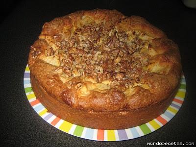 Receta de Bizcocho con manzanas y nueces Receta de Bizcocho con manzanas y nueces