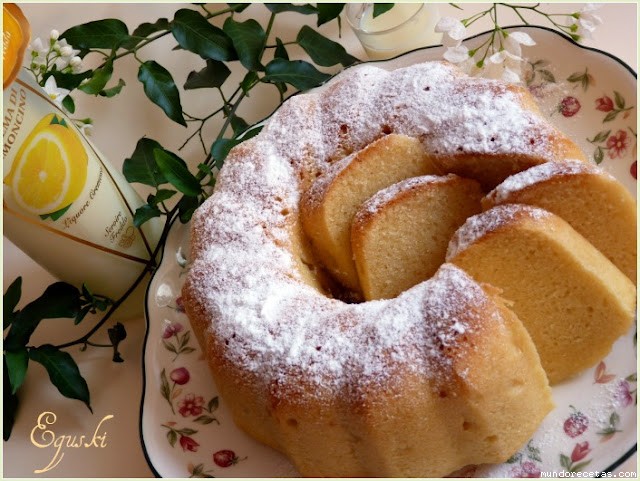 Receta de Bizcocho de crema de limoncino (Thermomix -Tradicional & Fussioncook) Receta de Bizcocho de crema de limoncino (Thermomix -Tradicional & Fussioncook)