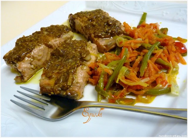 Receta de Salmón a la plancha con soja y sésamo Receta de Salmón a la plancha con soja y sésamo