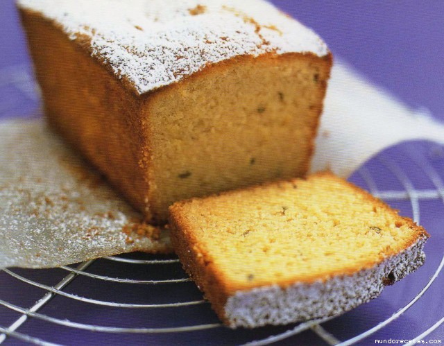 Receta de Plum- cake de chocolate blanco y espliego Receta de Plum- cake de chocolate blanco y espliego