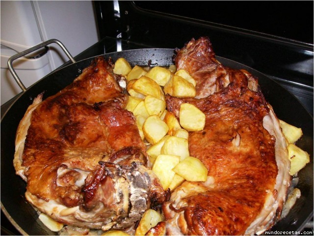 Receta de CORDERO LECHAL ASADO Receta de CORDERO LECHAL ASADO