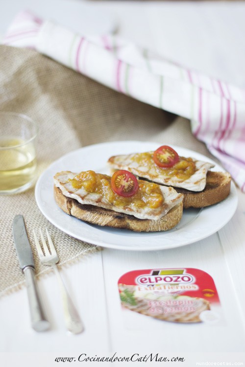 Receta de Tosta de escalopines y chutney de mango