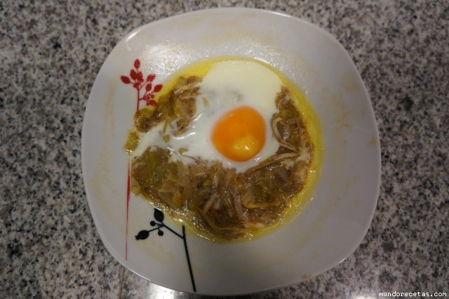 Receta de Huevos a la cazuela con puerro Receta de Huevos a la cazuela con puerro