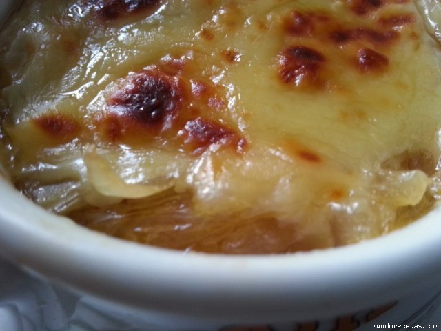 Receta de Sopa de cebolla estilo francés Receta de Sopa de cebolla estilo francés