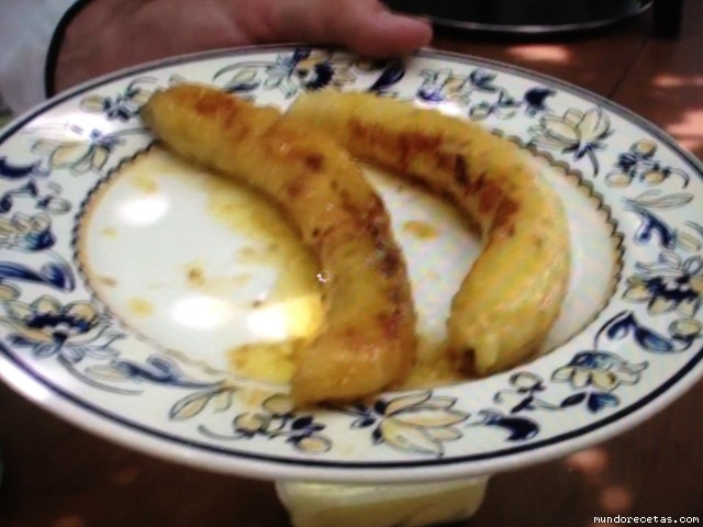 Receta de Plátanos de Canarias flambeados al ron Receta de Plátanos de Canarias flambeados al ron