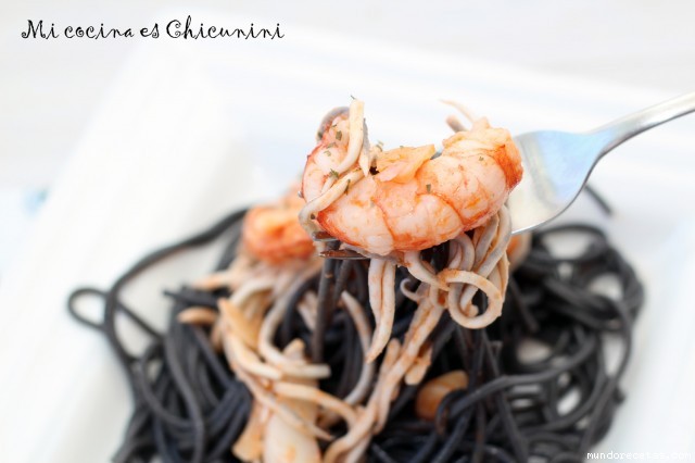Receta de Pasta negra frutti di mare (Con y sin TMX) Receta de Pasta negra frutti di mare (Con y sin TMX)