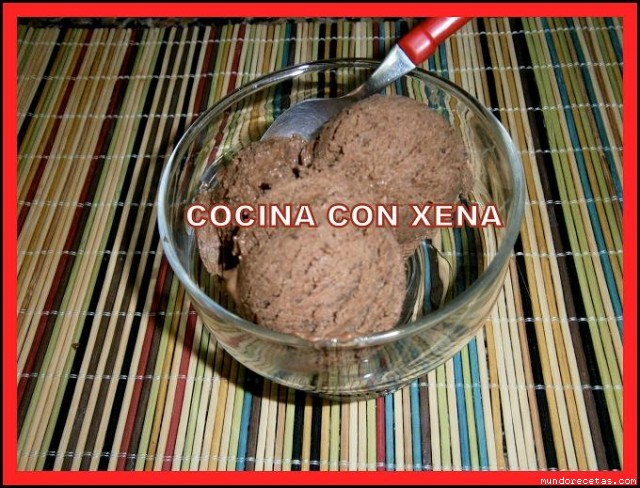 Receta de Helado de chocolate con huesitos en TH Receta de Helado de chocolate con huesitos en TH