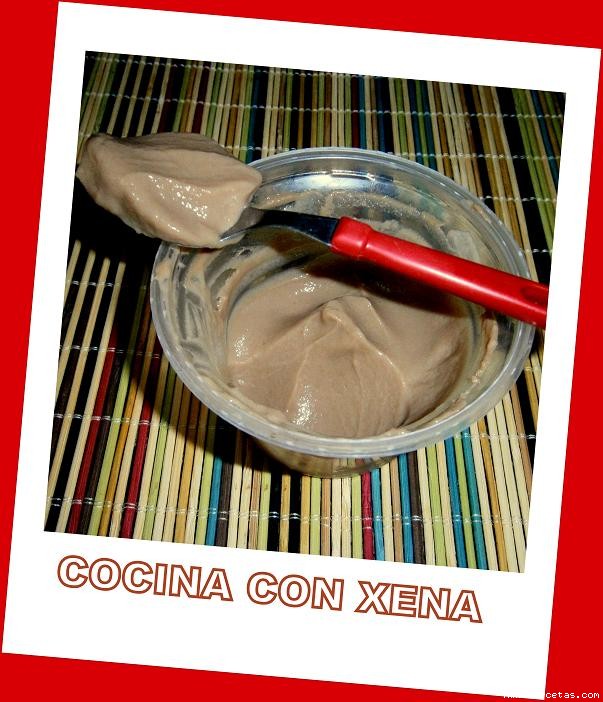 Receta de Yogurt con galletas rellenas de chocolate y lights en TH Receta de Yogurt con galletas rellenas de chocolate y lights en TH