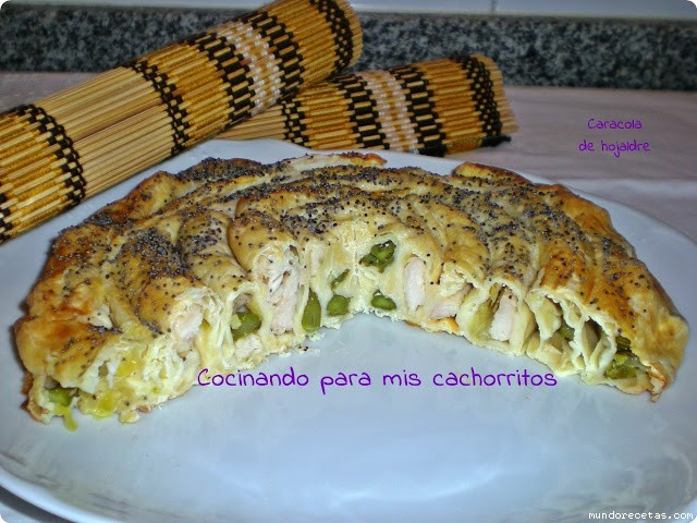 Receta de Caracola de hojaldre con pollo y verduritas Receta de Caracola de hojaldre con pollo y verduritas