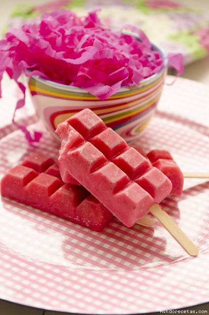 Receta de Polos de fresa y yogur Receta de Polos de fresa y yogur