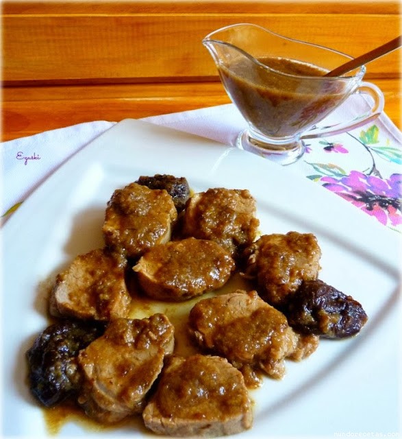 Receta de Solomillo de cerdo con salsa de pera y ciruelas (FC-touch advance) Receta de Solomillo de cerdo con salsa de pera y ciruelas (FC-touch advance)