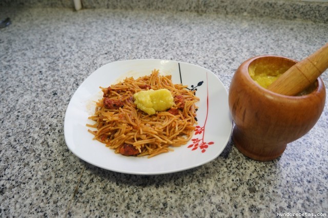 Receta de Fideua de chorizo Receta de Fideua de chorizo