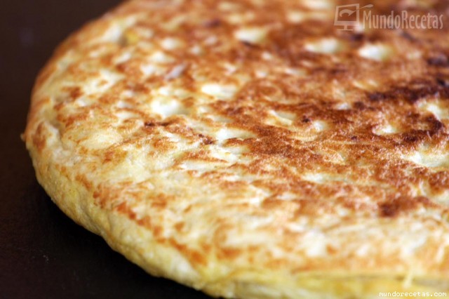 G5282a3597e303-Tortilla-Espanola-o-tortilla-de-patata-con-cebolla.jpg