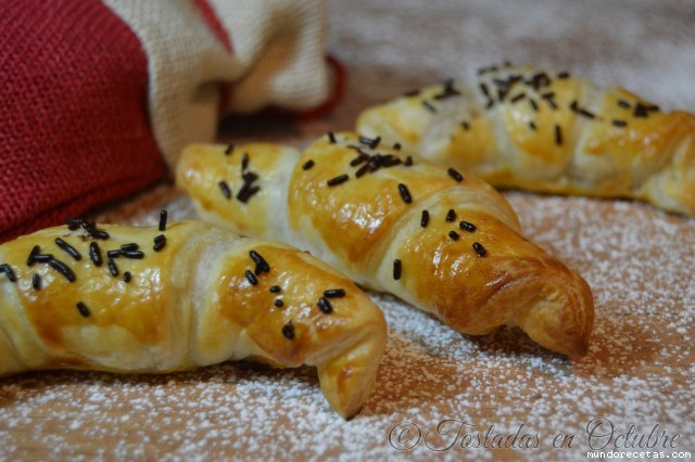 Receta de Croissants Navideños con Crema de Turrón Receta de Croissants Navideños con Crema de Turrón