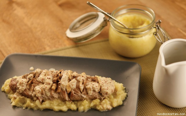Receta de Solomillo a la mostaza con compota de manzana con Mycook Receta de Solomillo a la mostaza con compota de manzana con Mycook