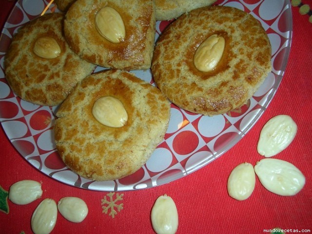 Receta de GALLETAS MANTECADAS DE ALMENDRA Receta de GALLETAS MANTECADAS DE ALMENDRA