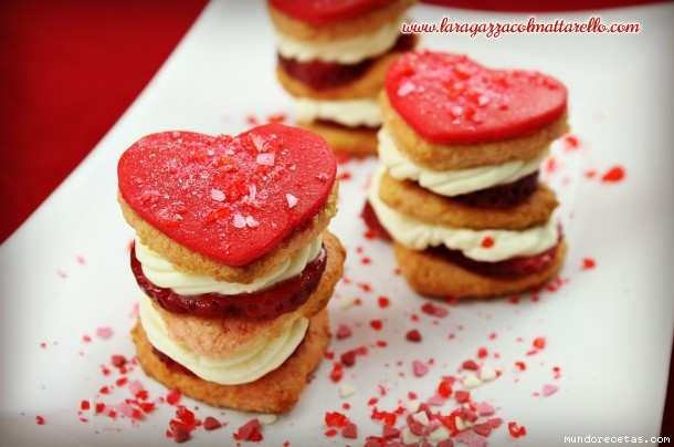 Receta de Tentación dulce de san Valentín con galleta de coco, mascarpone y fresa Receta de Tentación dulce de san Valentín con galleta de coco, mascarpone y fresa