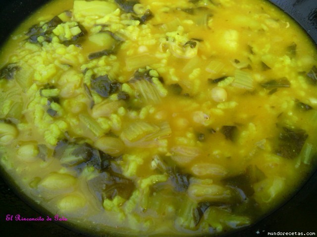 Receta de Arroz con Acelgas tipico de Valéncia. Receta de Arroz con Acelgas tipico de Valéncia.