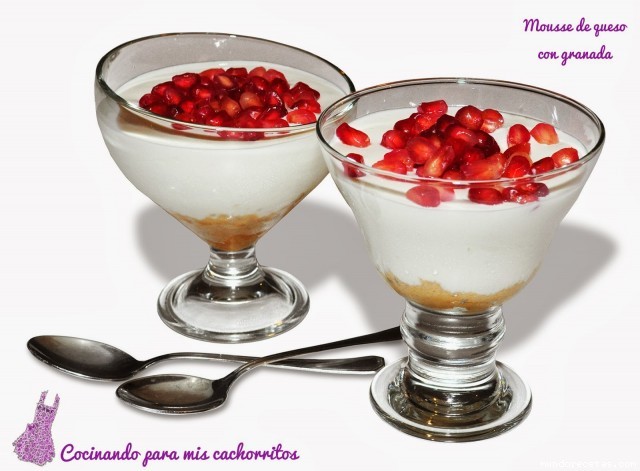 Receta de Mousse de queso y granada Receta de Mousse de queso y granada