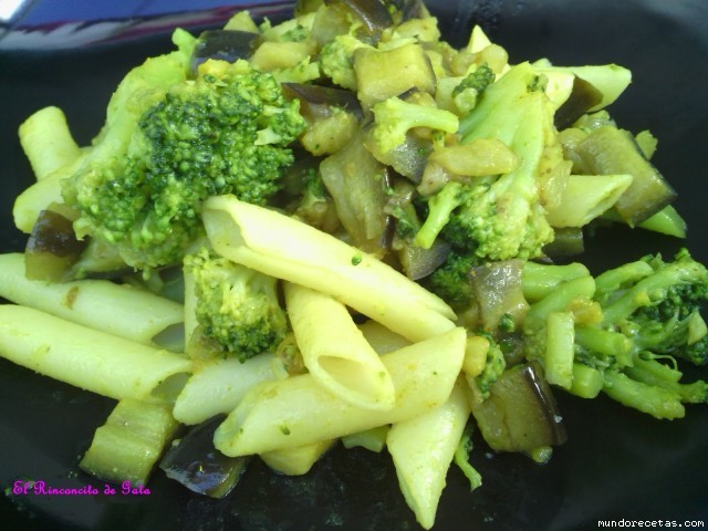 Receta de Macarrones con Berenjena y Brócoli Receta de Macarrones con Berenjena y Brócoli