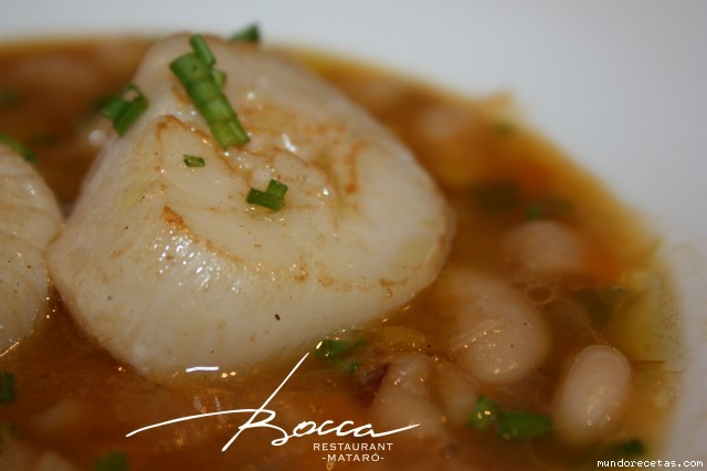 Receta de Judias de ganchillo del Maresme al estragon, con vieiras salteadas y verduras Receta de Judias de ganchillo del Maresme al estragon, con vieiras salteadas y verduras
