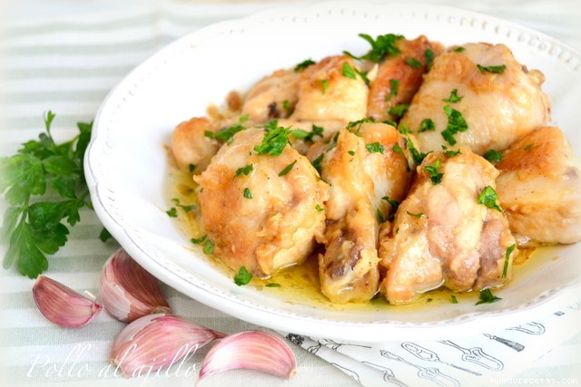 Receta de Pollo al ajillo. Receta casera. Receta de Pollo al ajillo. Receta casera.