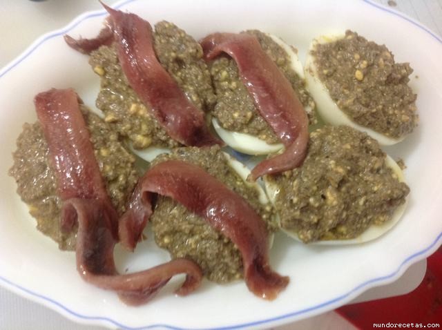 Receta de Huevos rellenos Tapenade AMC Receta de Huevos rellenos Tapenade AMC