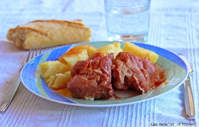 Receta de Codillo con patatas en olla a presión Receta de Codillo con patatas en olla a presión