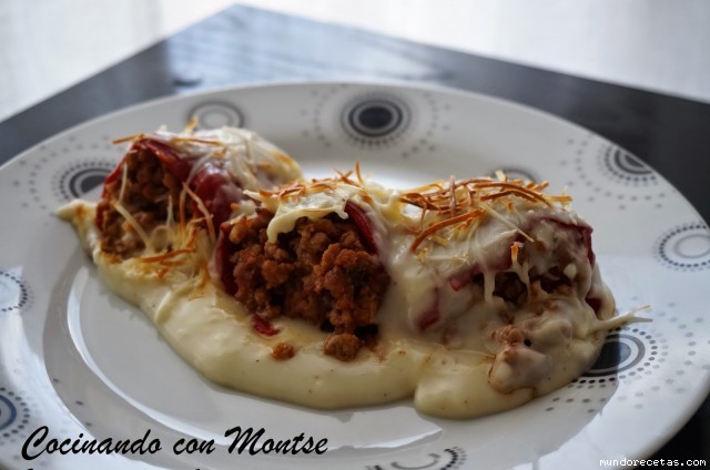Receta de Pimientos rellenos de carne y bechamel Receta de Pimientos rellenos de carne y bechamel