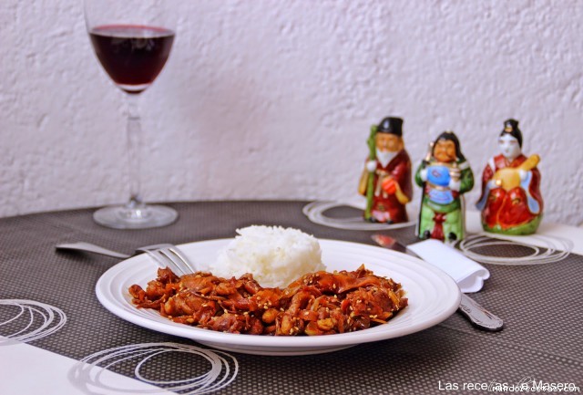 Receta de Pollo crujiente con salsa de soja, miel y sésamo Receta de Pollo crujiente con salsa de soja, miel y sésamo