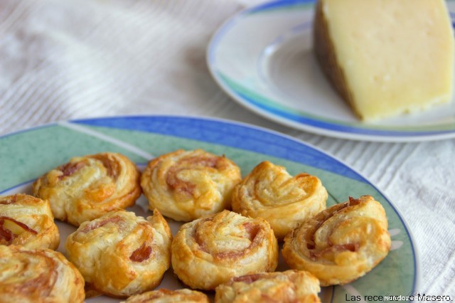 Receta de Palmeritas de queso curado y jamón york Receta de Palmeritas de queso curado y jamón york