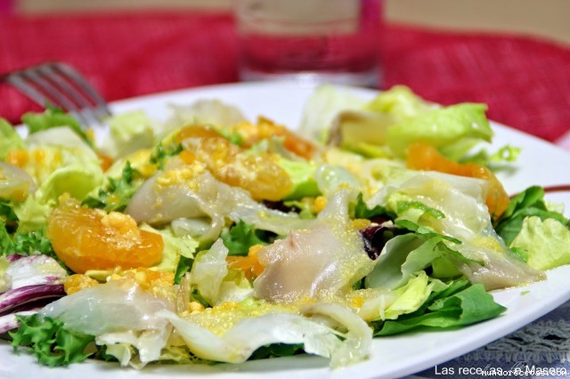 Receta de Ensalada de bacalao ahumado y mandarina Receta de Ensalada de bacalao ahumado y mandarina
