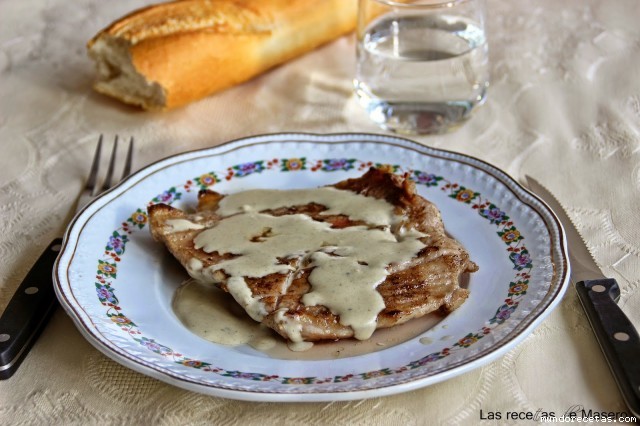 Receta de Secreto ibérico con salsa de queso azul Receta de Secreto ibérico con salsa de queso azul