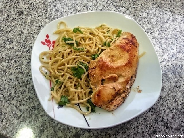 Receta de Pollo aromatizado al limón casero Receta de Pollo aromatizado al limón casero